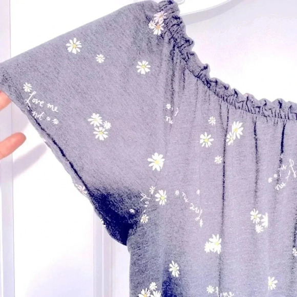 Old Navy Girl’s Size 12 Charcoal Gray Daisy Romper - Picture 4 of 8